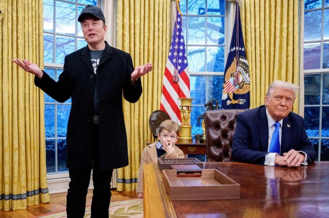 Trump diz que vai comprar carro da Tesla para demontrar apoio a Musk