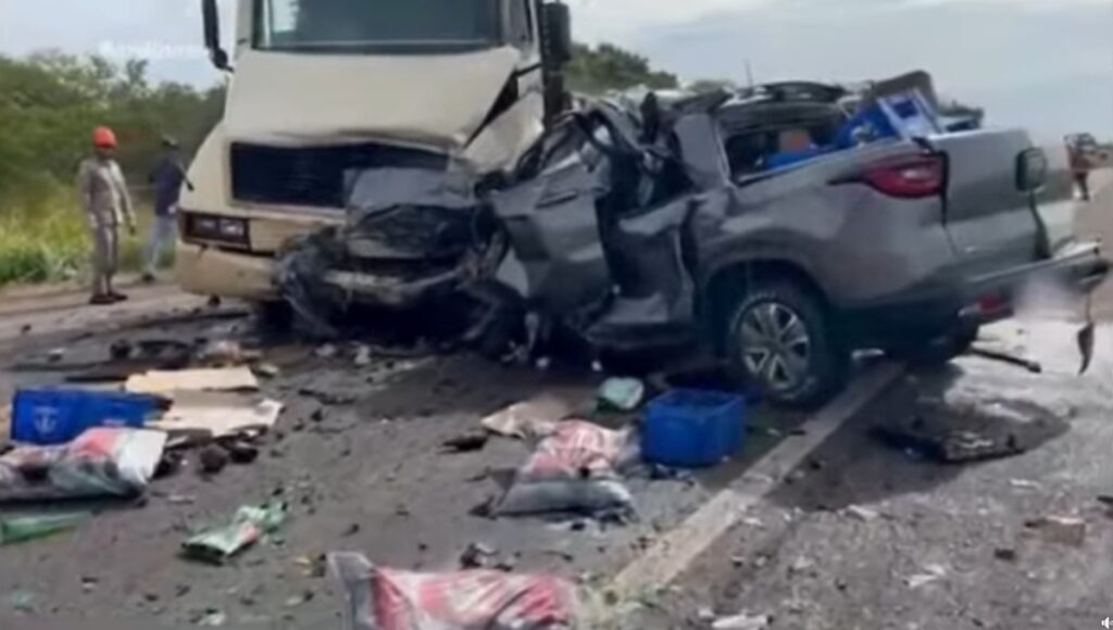 🚨🚨🚨 Casal morre em acidente envolvendo caminhão na BR-262 em Campo Grande