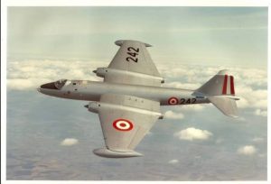 🛩️ O Mistério do Bombardeiro Peruano que Invadiu o Brasil: O Enigma do Canberra FAP 245; entenda