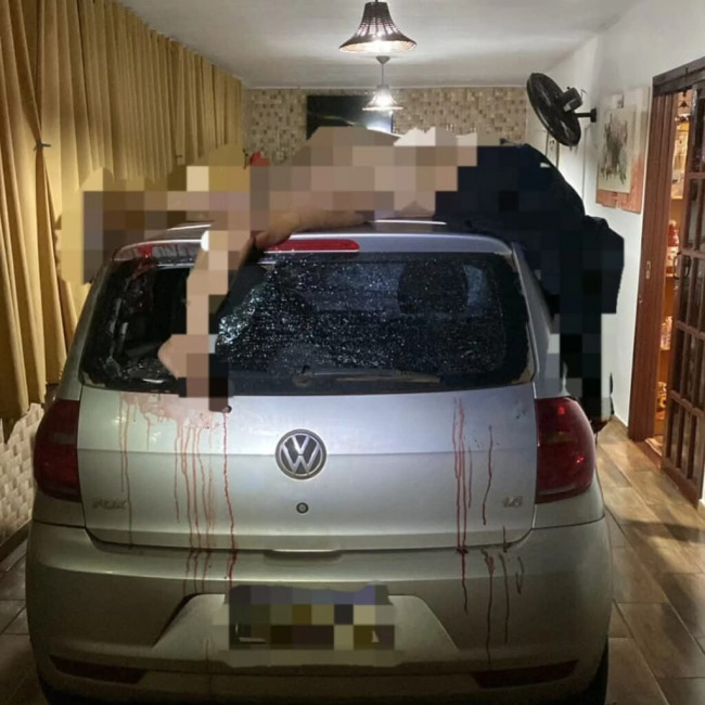 Condutor atropela mulher na ERS-344 e só percebe o corpo em cima do veículo ao chegar em casa