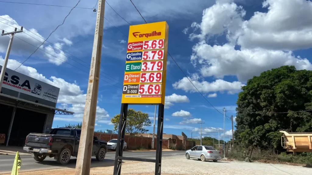 Postos do DF registram queda temporária nos preços da gasolina após disputa entre estabelecimentos em Águas Lindas