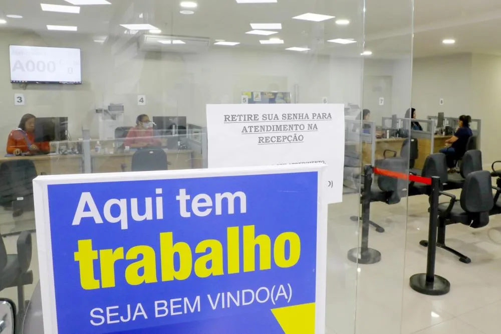 Agências do Trabalhador do Distrito Federal oferecem 456 vagas de emprego hoje (30/01)